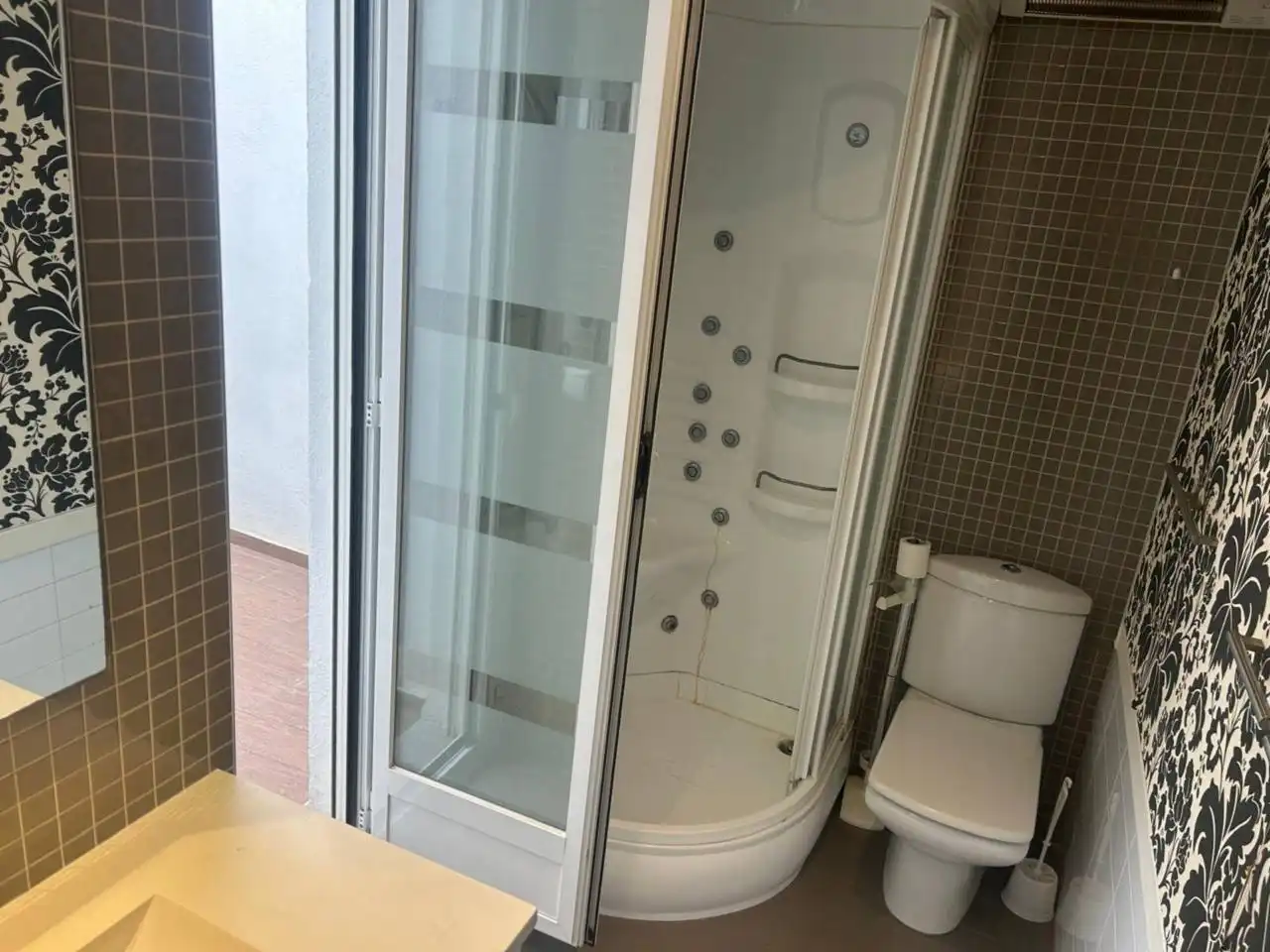 Bathroom of Study for rent in Castellón de la Plana / Castelló de la Plana  with Storage room, Furnished and Balcony