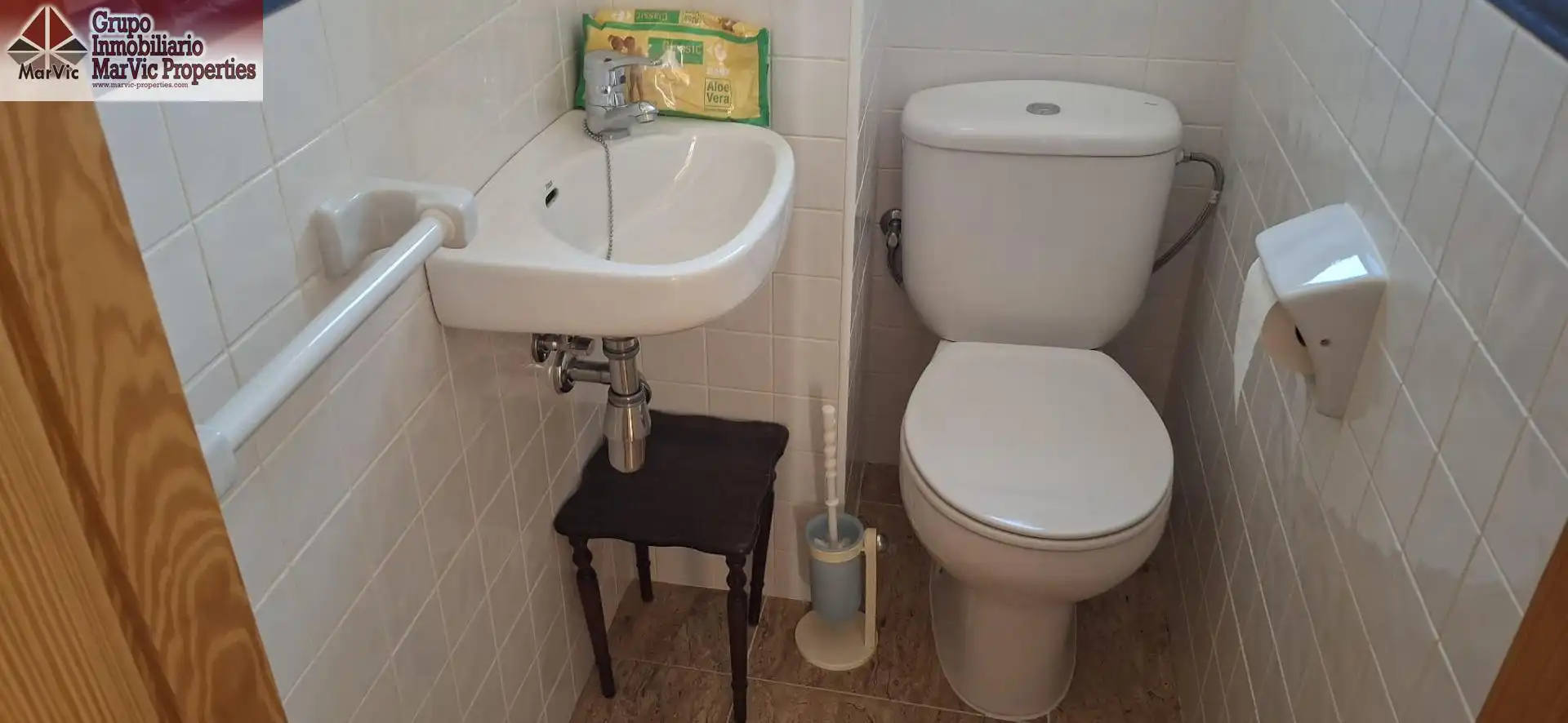 Bathroom of Houses for sale in Sella  with Terrace and Furnished