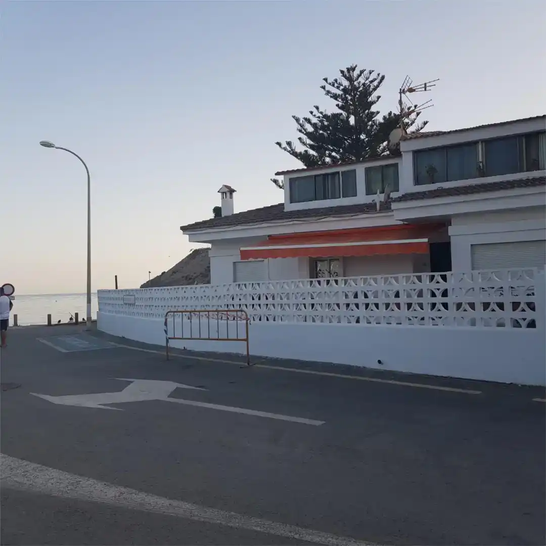 Vista exterior de Casa o chalet en venta en Gualchos con Piscina
