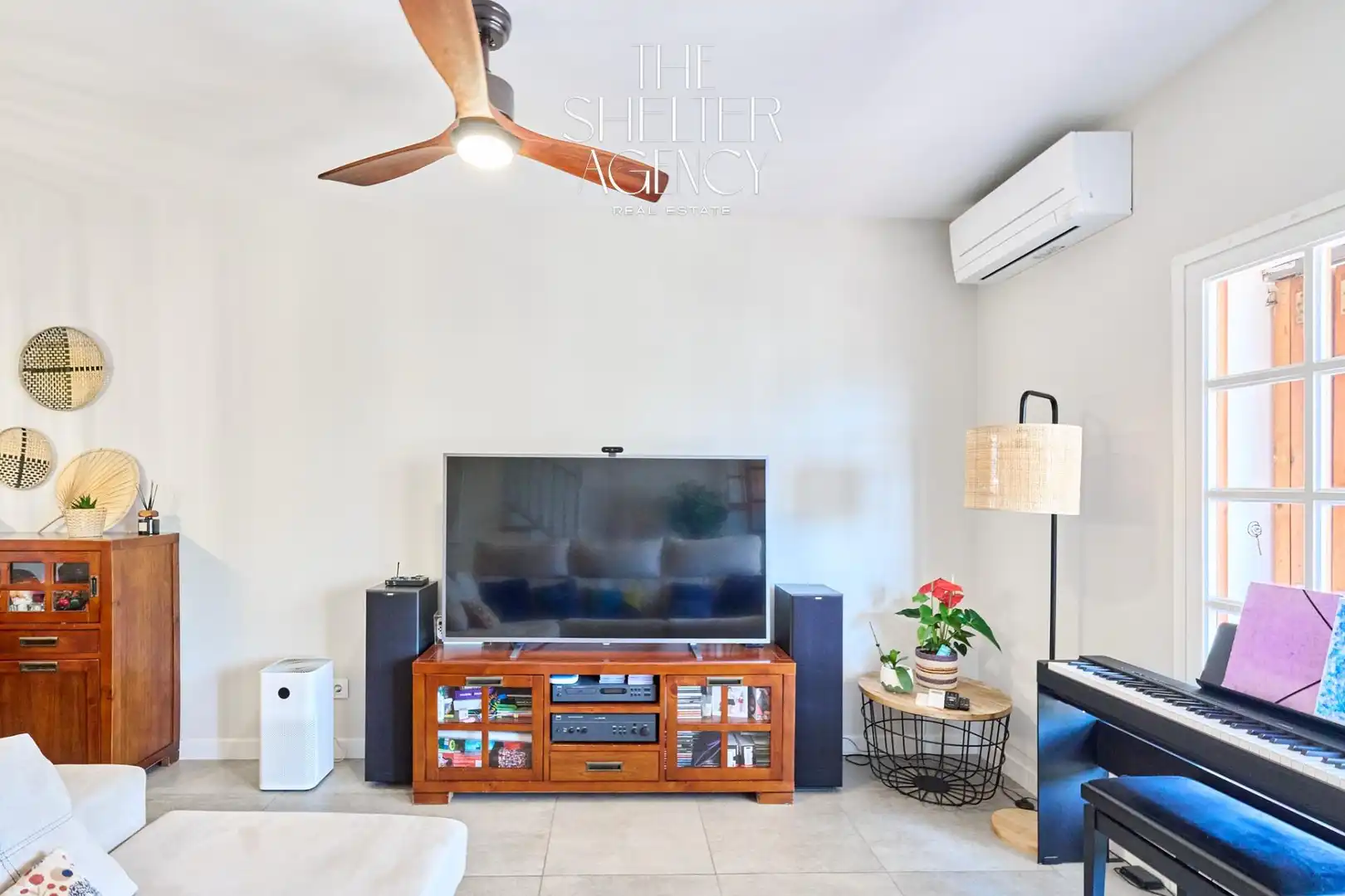 Sala de estar de Casa adosada en venta en Sant Pere de Ribes con Aire acondicionado, Calefacción y Terraza