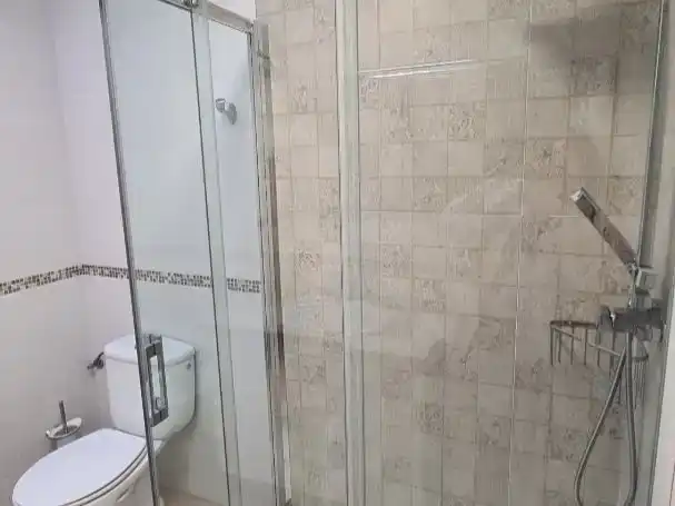 Bany de Casa o xalet de lloguer en Arteixo amb Jardí privat, Traster i Moblat