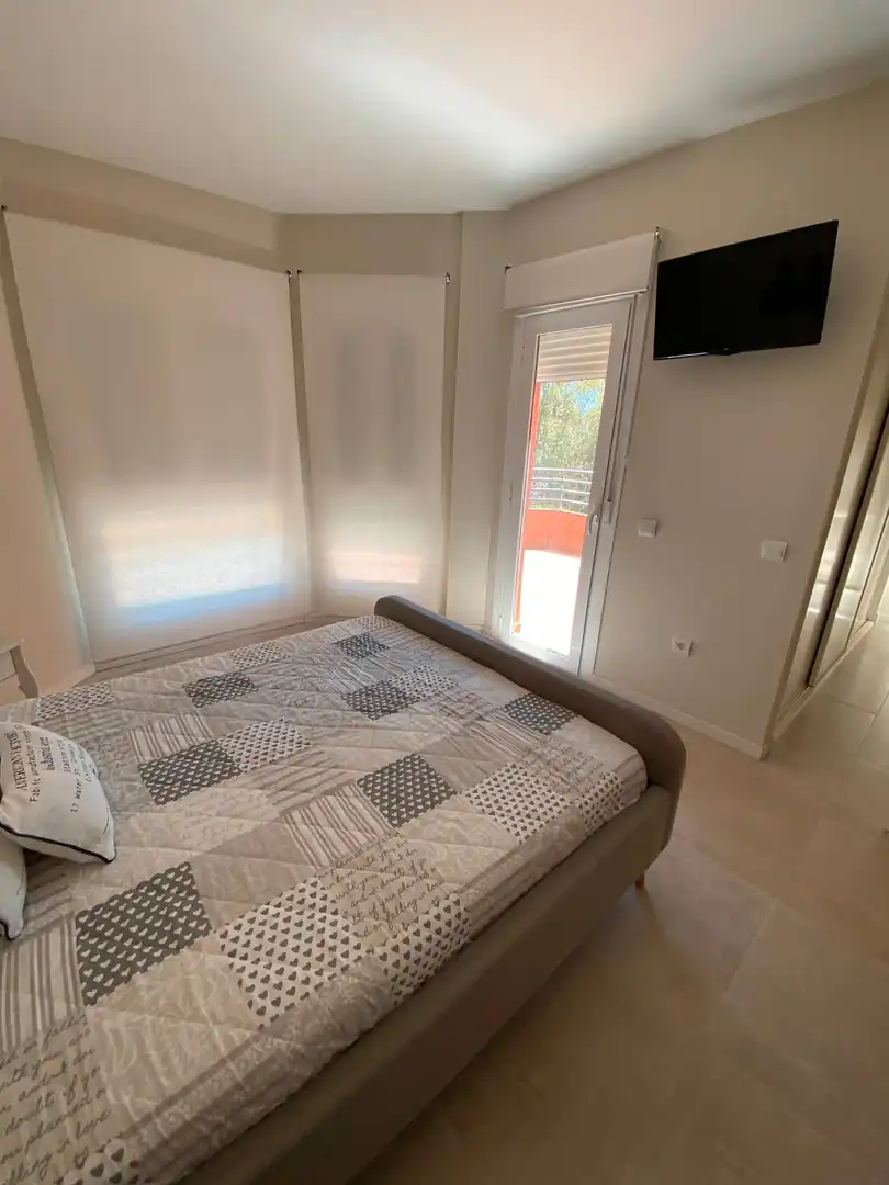 Habitación de Casa adosada en venta en Torremolinos con Aire acondicionado, Jardín privado y Terraza