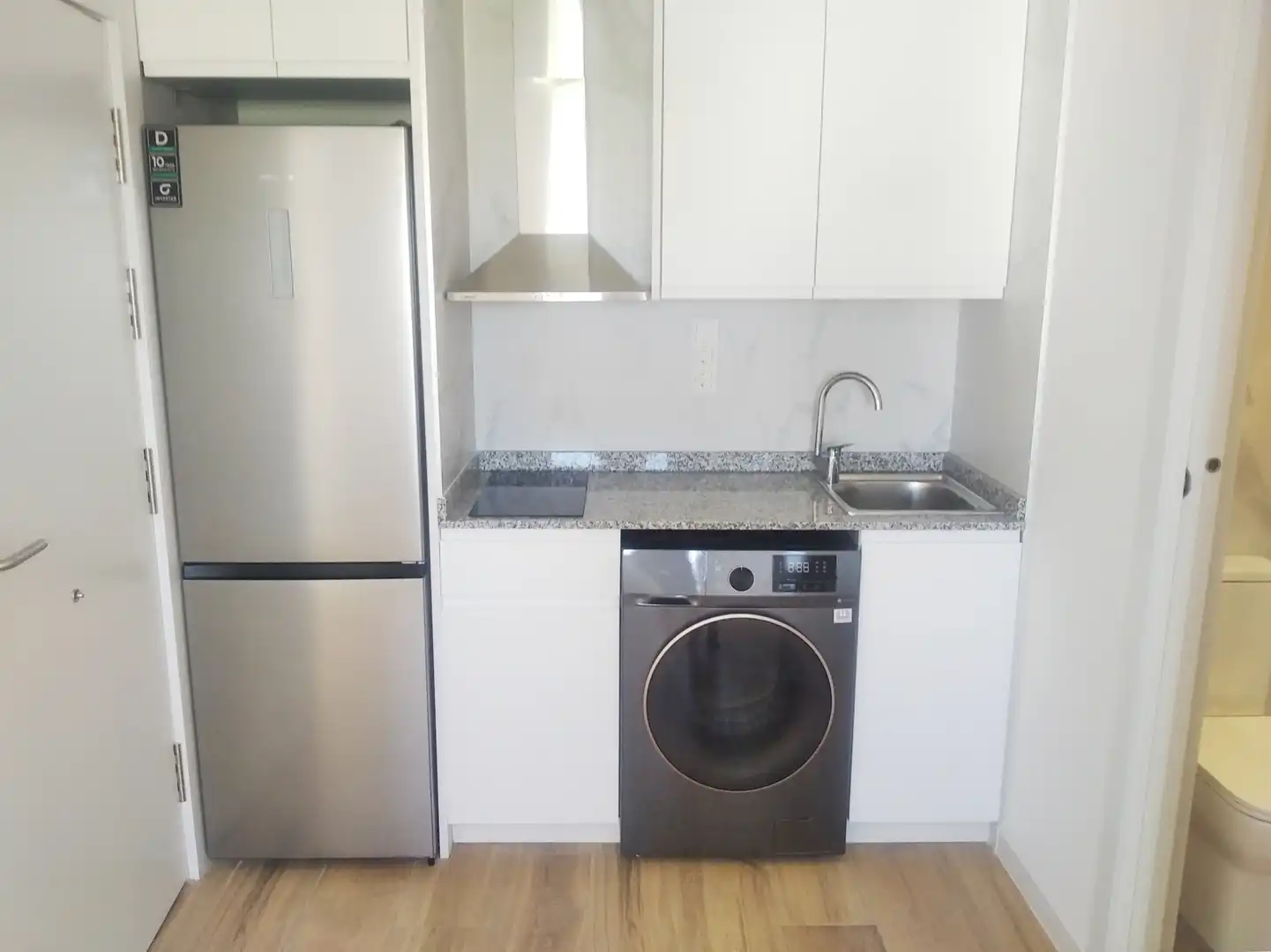 Cocina de Apartamento de alquiler en El Campello con Aire acondicionado, Calefacción y Parquet