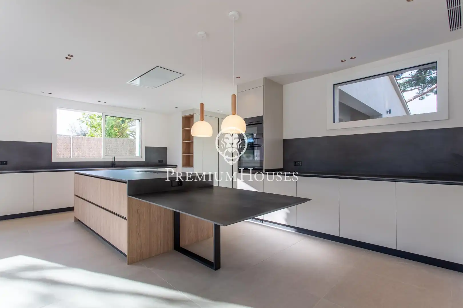 Küche von Haus oder Chalet zum Verkauf in Sant Andreu de Llavaneres mit Heizung, Privatgarten und Terrasse
