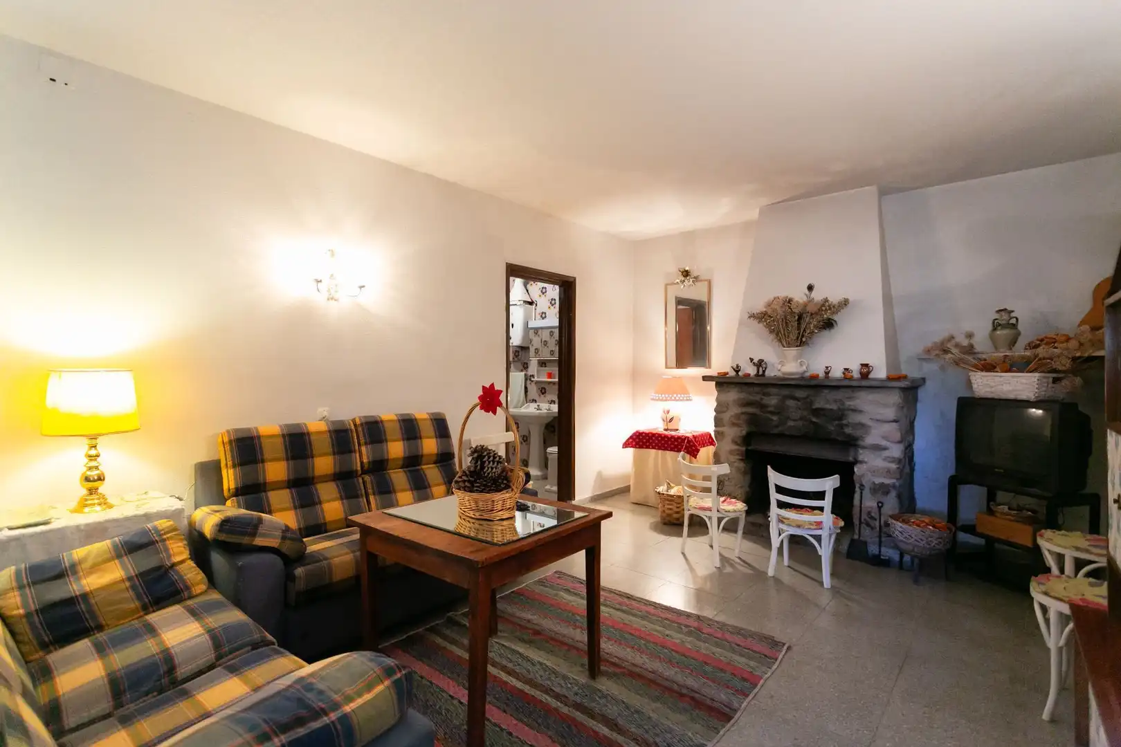 Sala d'estar de Casa o xalet en venda en Valdemaqueda amb Jardí privat i Traster