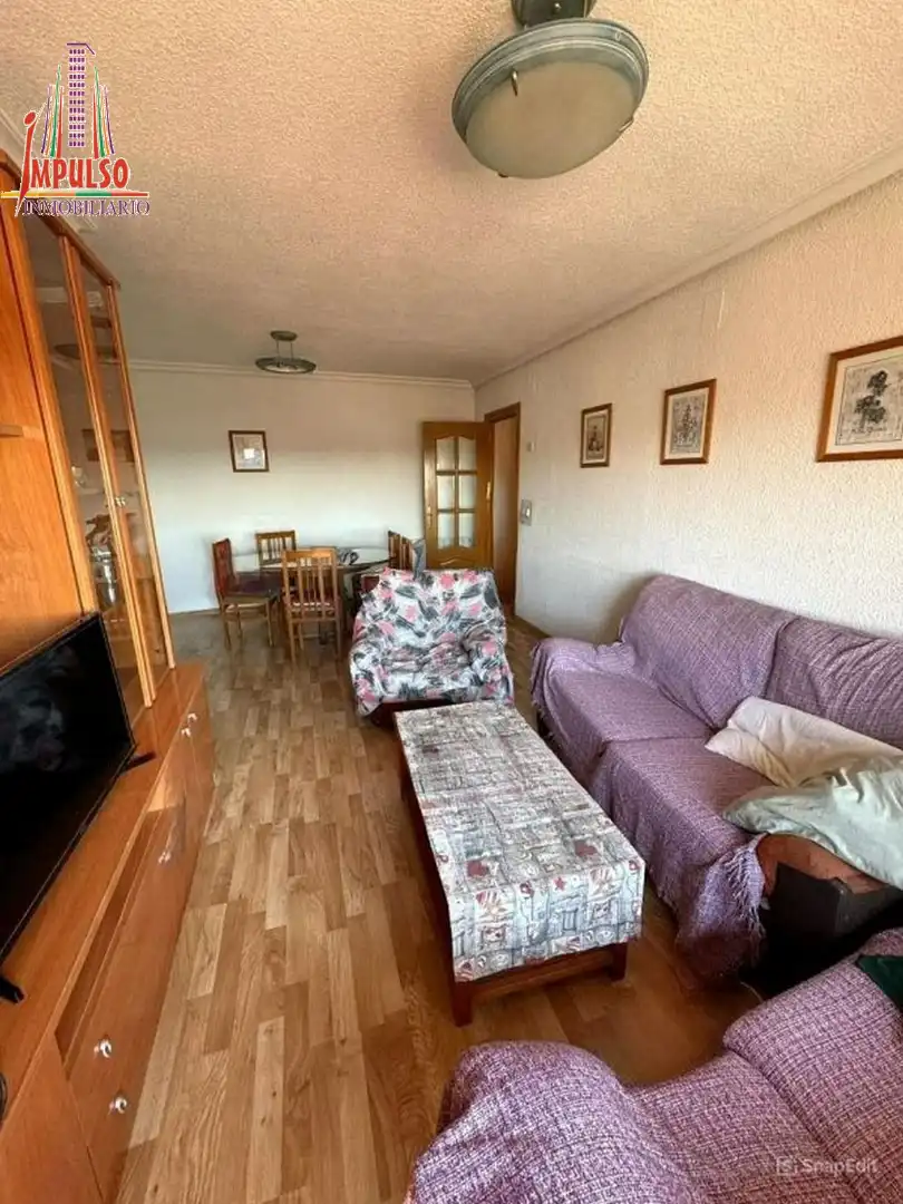 Sala de estar de Piso en venta en Albacete con Calefacción, Amueblado y Balcón
