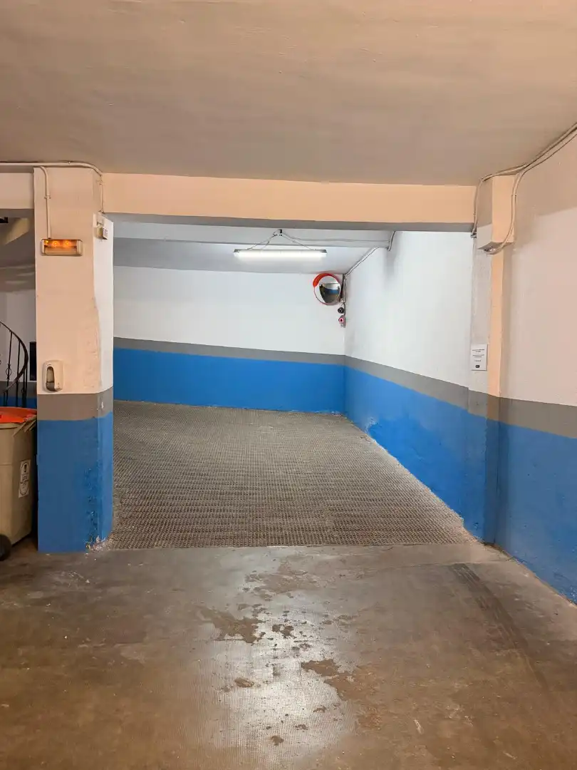 Aparcament de Garatge en venda en Madrid