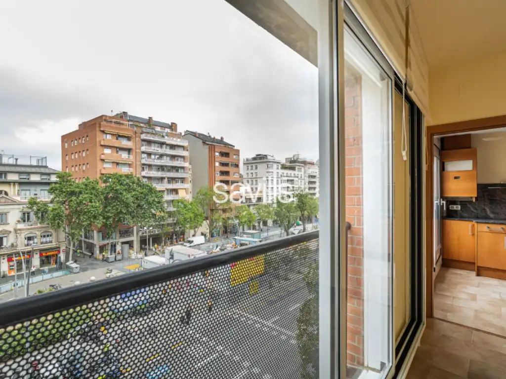 Exterior view of Apartments for sale in Barcelona