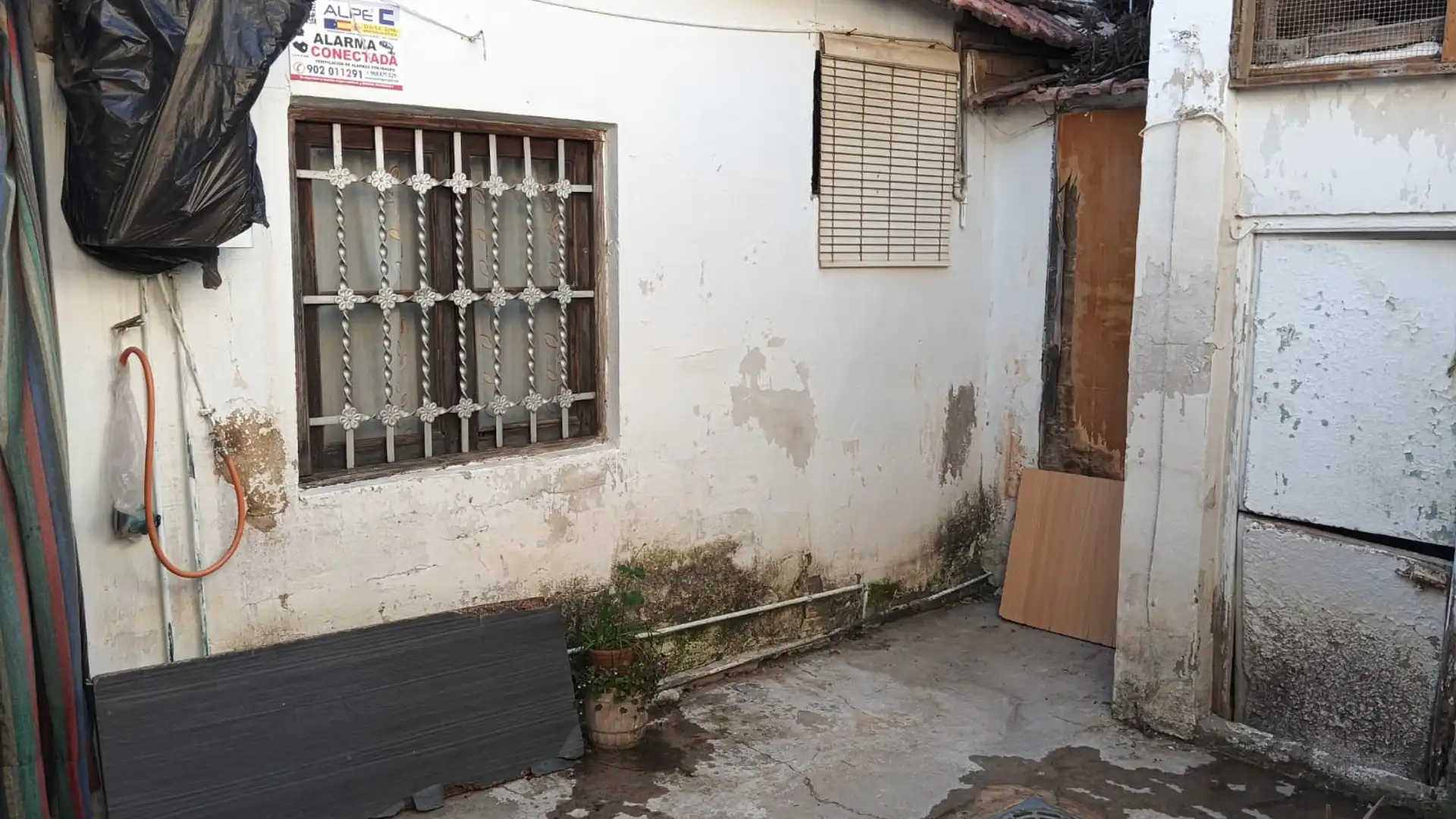 Vista exterior de Casa o chalet en venta en Alcantarilla con Amueblado