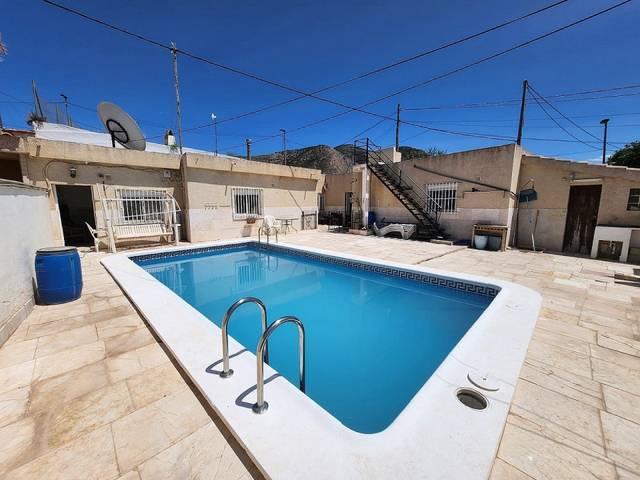 Casa-chalet en Venta en N/A, -1 en Algueña