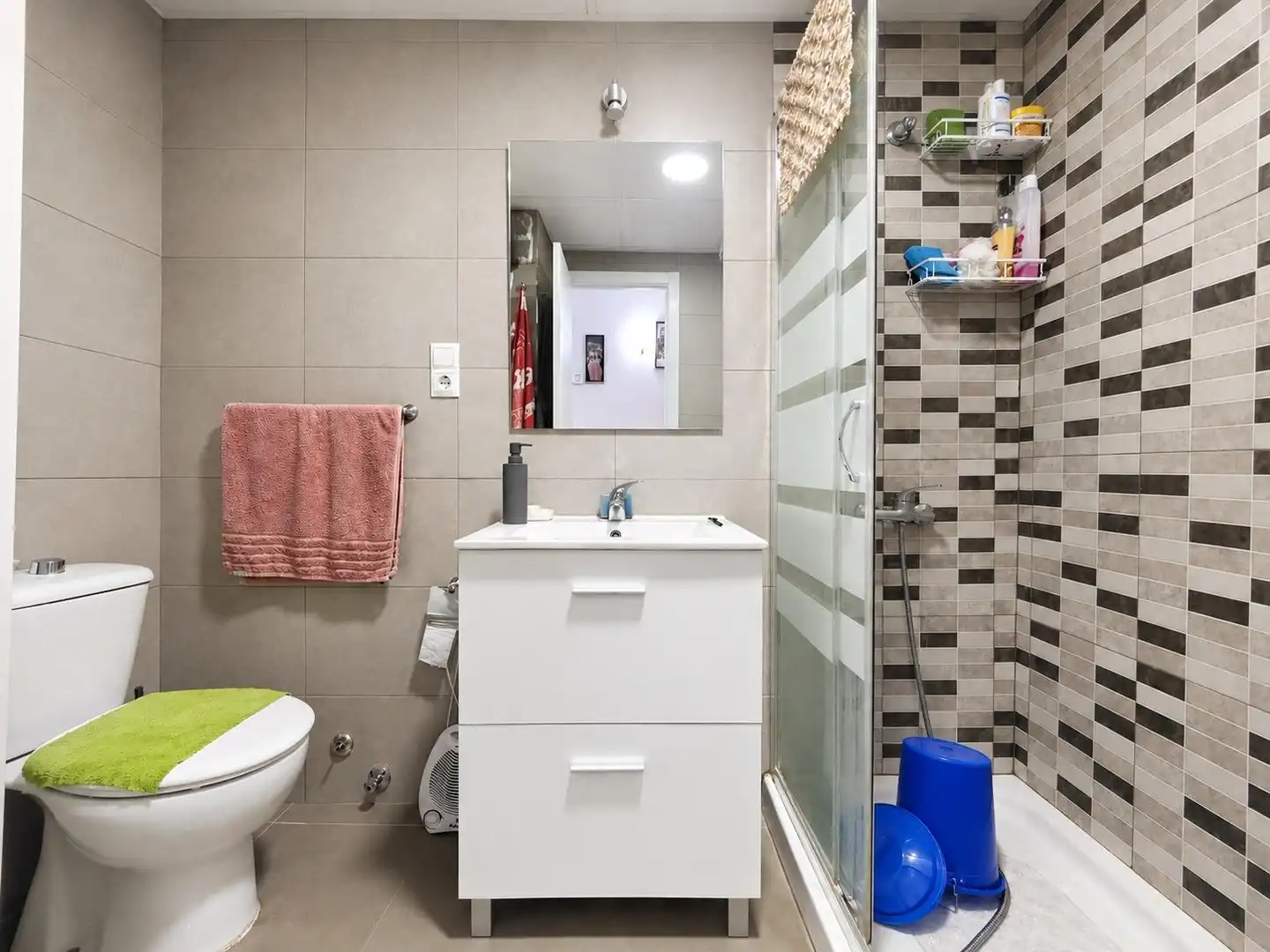 Bathroom of Study for sale in Torremolinos  with Air Conditioner and Heating