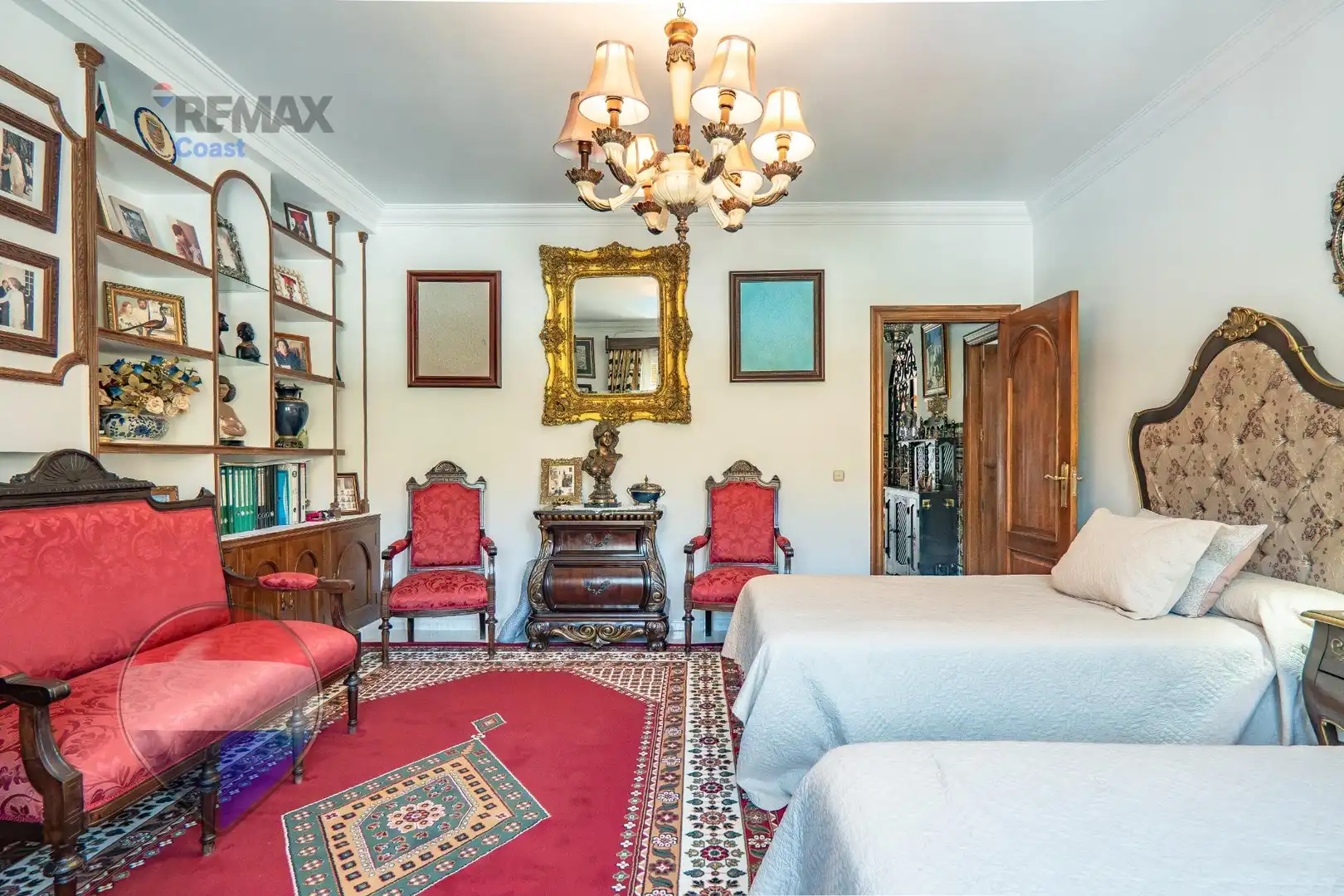 Bedroom of Houses for sale in Cuevas Bajas  with Heating, Private garden and Swimming Pool