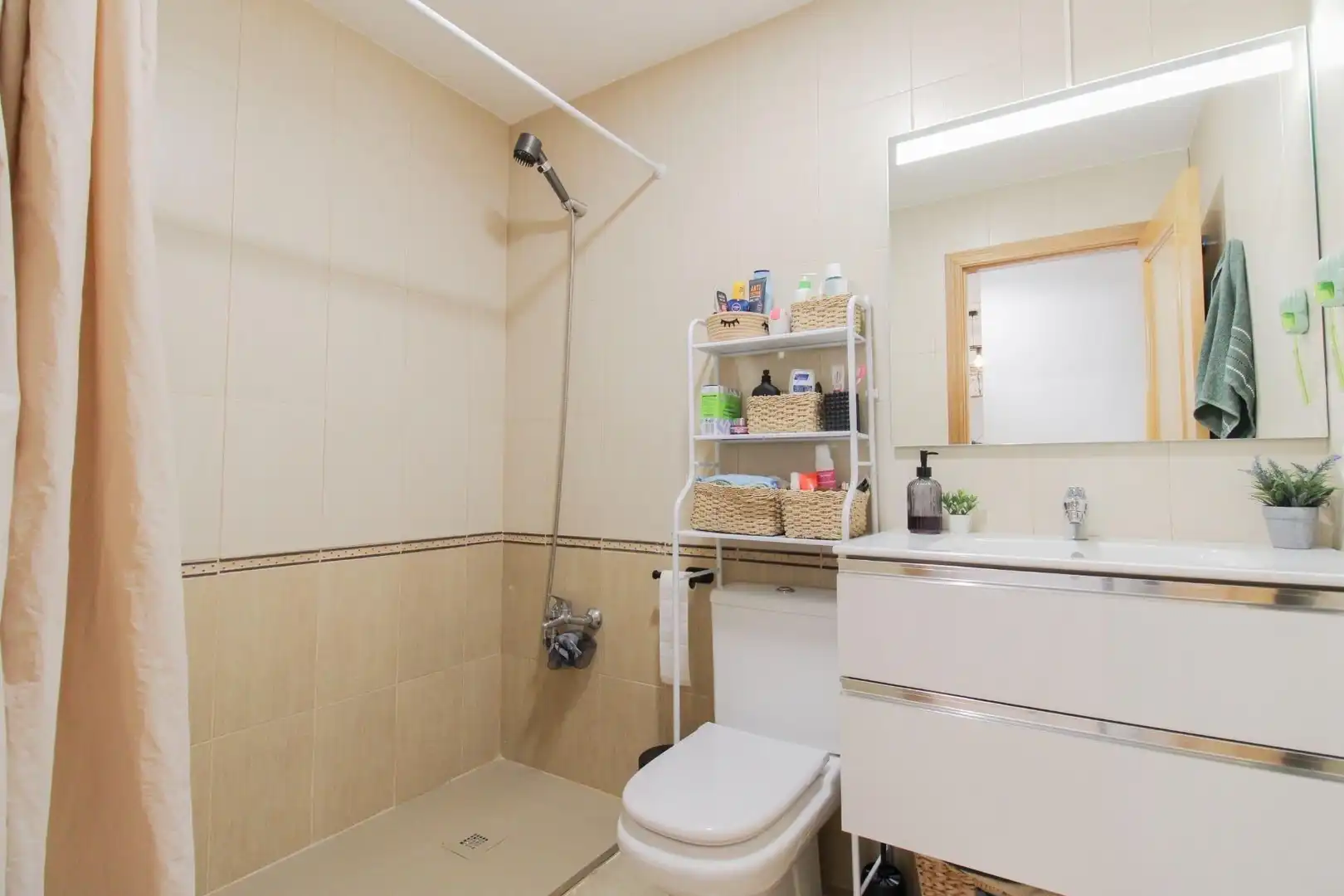 Badezimmer von Wohnung zum Verkauf in Benaguasil mit Klimaanlage und Alarm