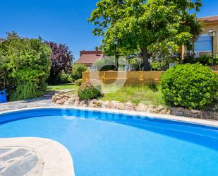 Jardí de Casa o xalet en venda en Algete amb Aire condicionat, Terrassa i Piscina