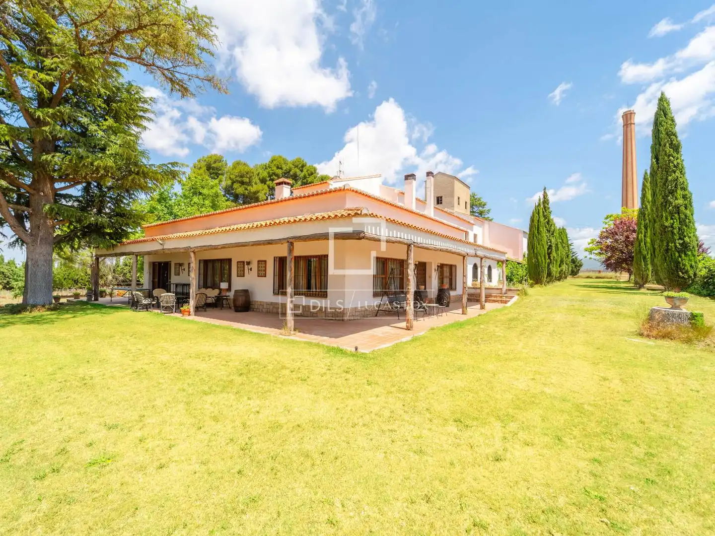 Jardín de Finca rústica en venta en Requena con Calefacción, Jardín privado y Terraza