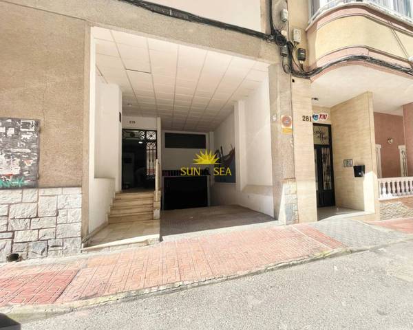 Garaje en Alquiler en Avenida Habaneras - Curva de Palangre