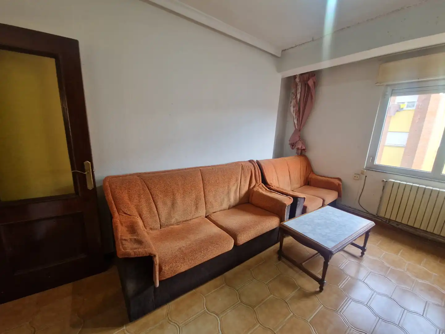 Wohnzimmer von Wohnung zum Verkauf in Avilés mit Heizung