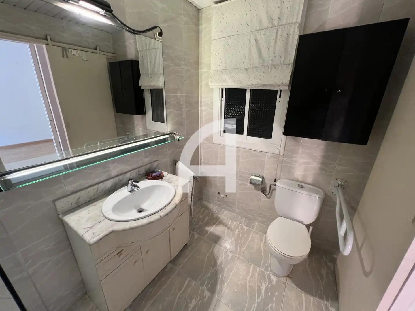 Flat with terrace to rent in Carrer de la Marina, imagen 9