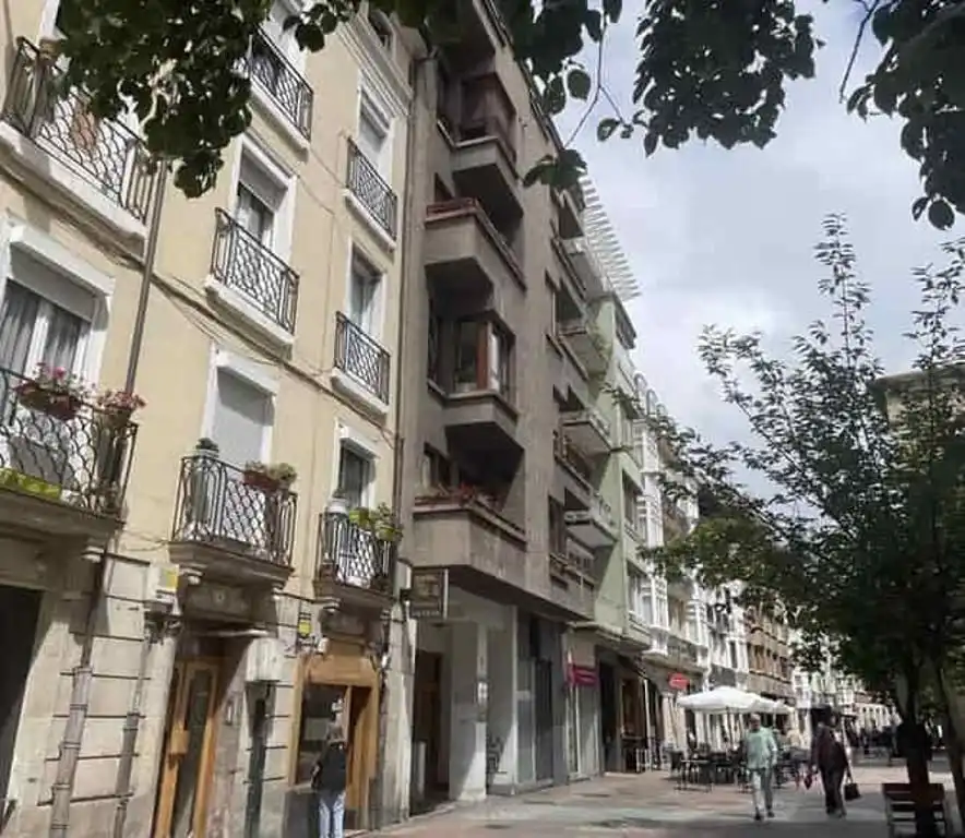 Vista exterior de Apartament en venda en Vitoria - Gasteiz