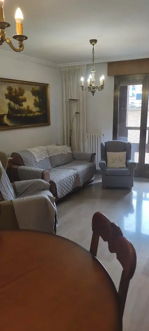 Sala d'estar de Pis en venda en Zaragoza amb Aire condicionat, Calefacció i Parquet