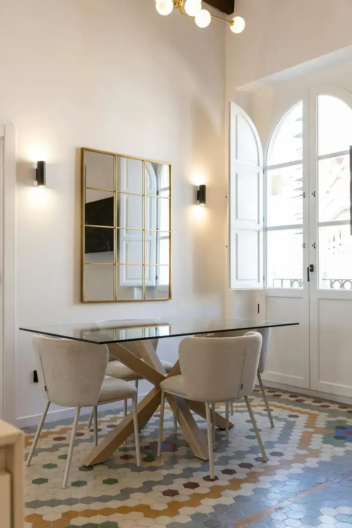 Dining room of Flat for rent in Valencia  with Washing machine, TV and Pets allowed