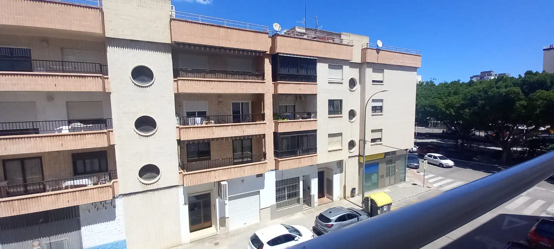 Vista exterior de Apartamento de alquiler en Gandia con Aire acondicionado, Calefacción y Amueblado