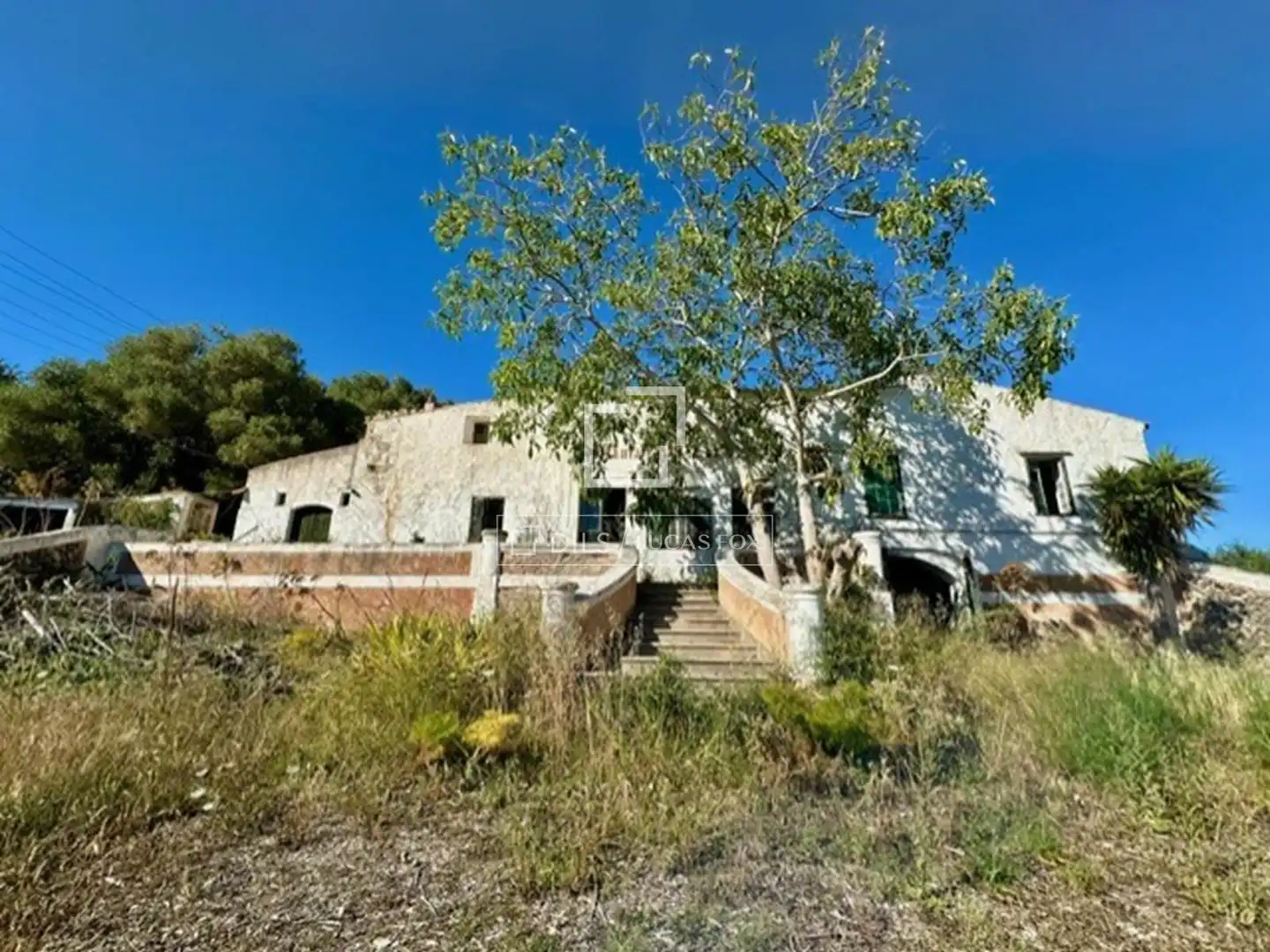 Außenansicht von Country house zum Verkauf in Santa Eulàlia de Riuprimer mit Privatgarten