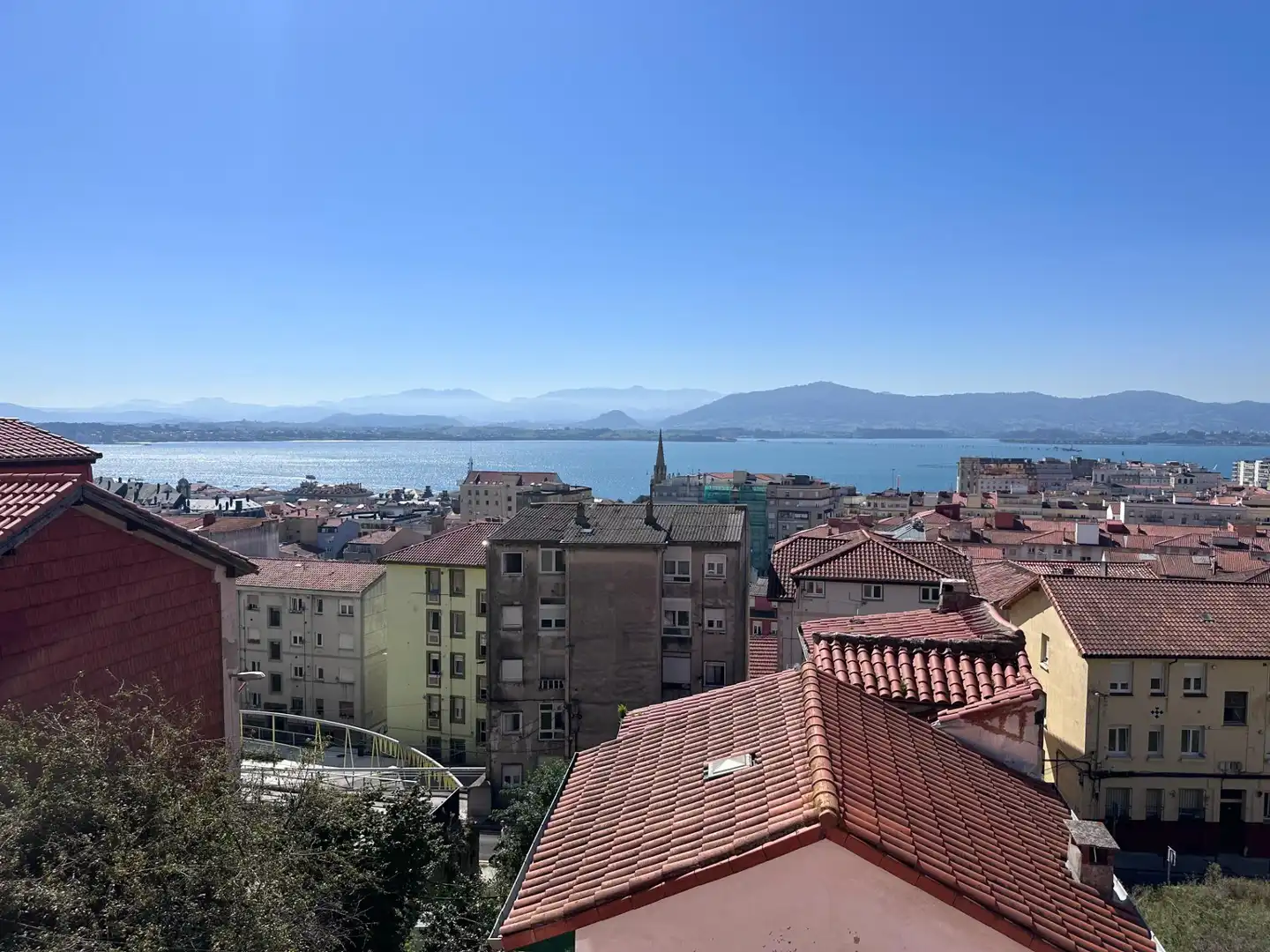 Vista exterior de Pis en venda en Santander amb Parquet