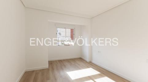 Foto 4 de Pis en venda a Carrer de Molina, Mont-Olivet,  Valencia Capital