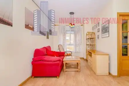 Bedroom of Apartments for sale in Granada