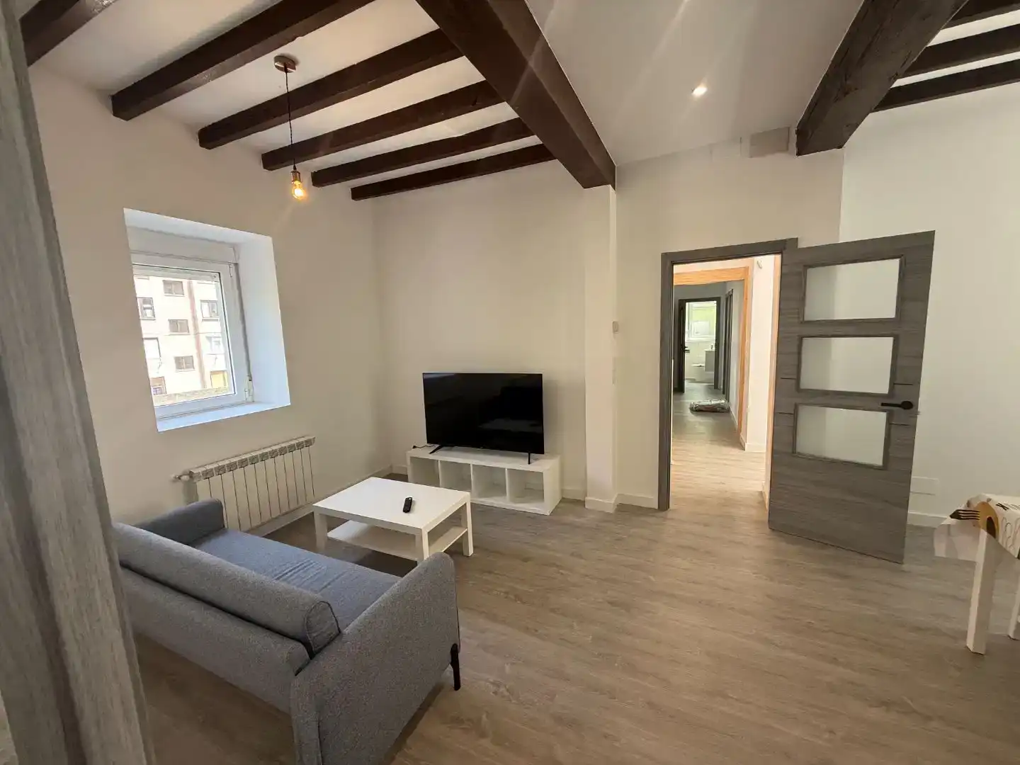 Wohnzimmer von Haus oder Chalet zur Miete in Santander mit Privatgarten, Möbliert und Ofen
