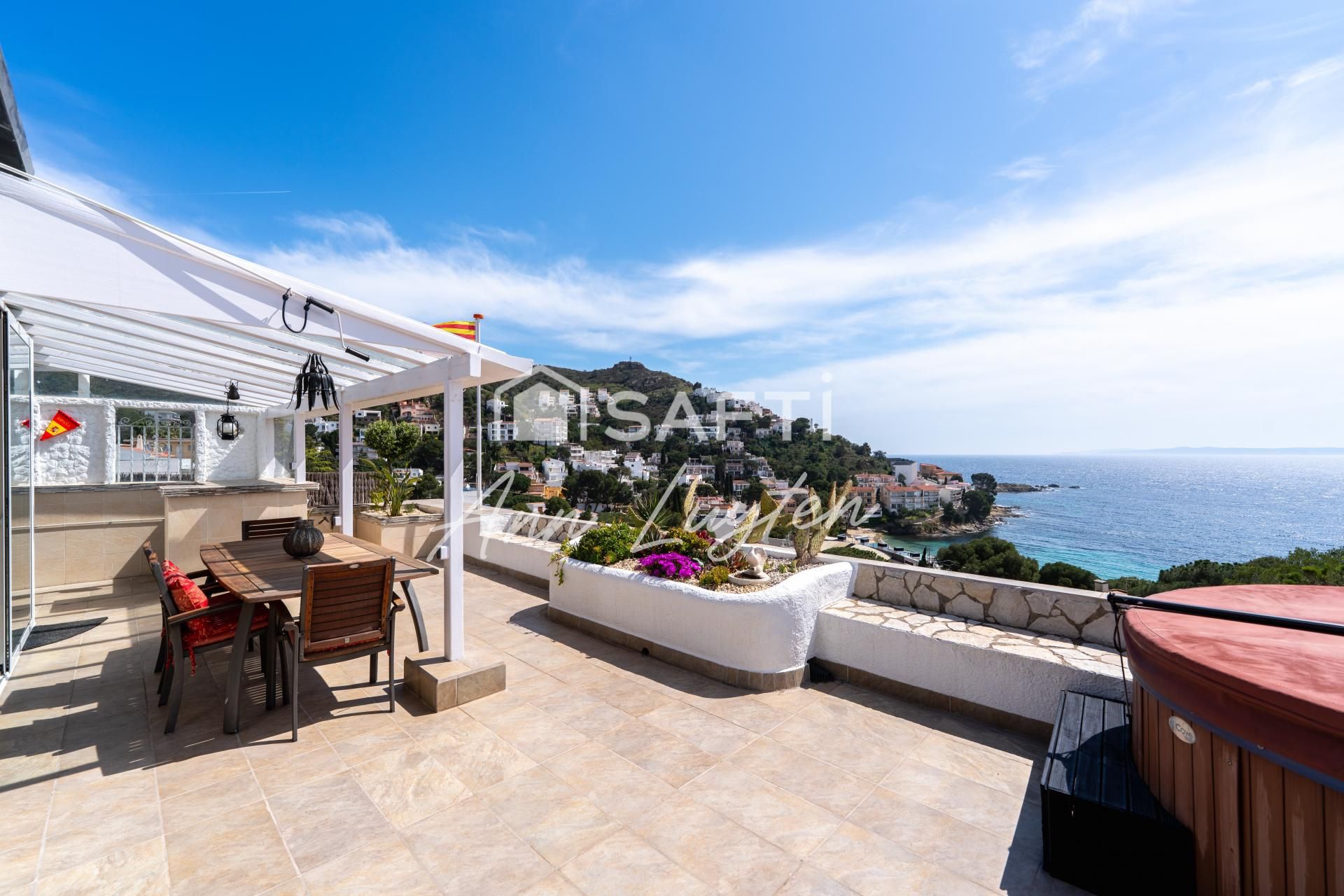 Attic for sale in Almadrava - Canyelles - Puig-Rom