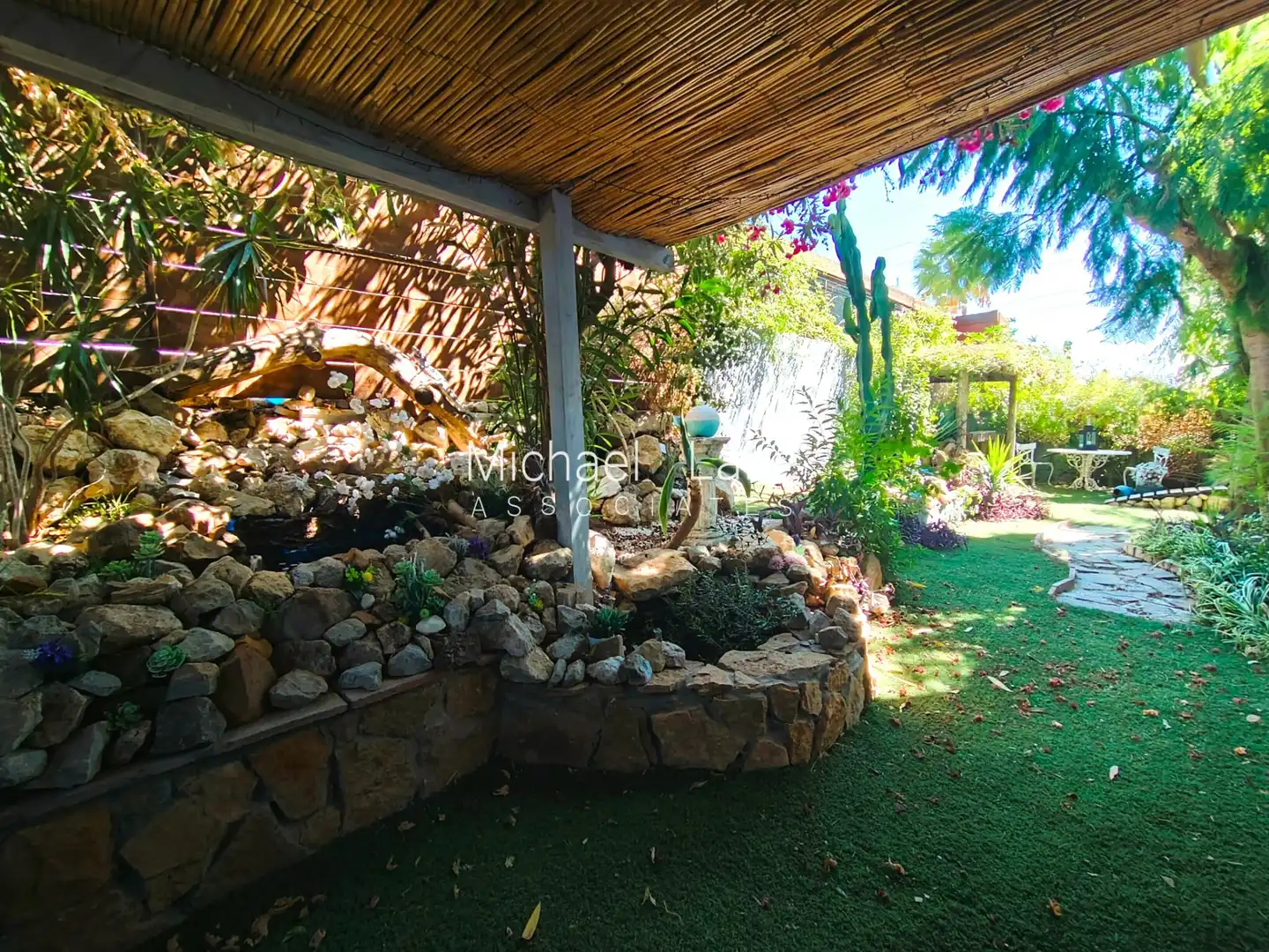 Jardí de Casa o xalet en venda en Estepona amb Jardí privat, Terrassa i Piscina