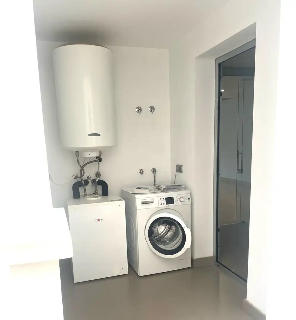 Dormitori de Apartament de lloguer en Marbella amb Aire condicionat, Moblat i Internet