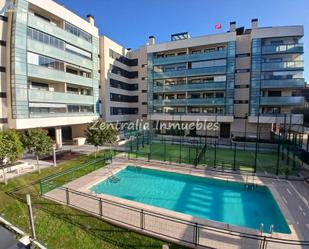 Piscina de Pis en venda en  Zaragoza Capital amb Aire condicionat, Calefacció i Jardí privat