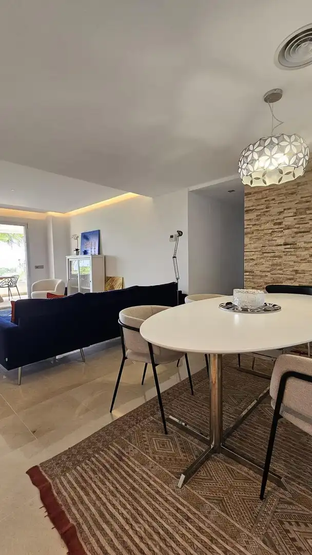 Comedor de Apartamento de alquiler en Marbella con Aire acondicionado, Calefacción y Terraza