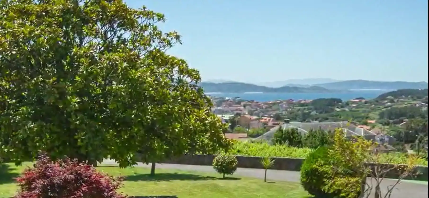 Vista exterior de Finca rústica en venda en Sanxenxo amb Jardí privat, Parquet i Terrassa