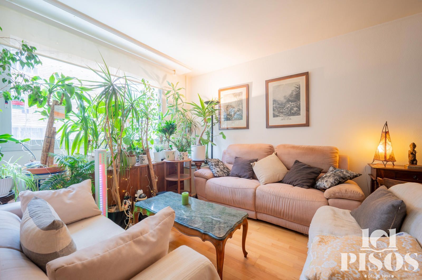 Living room of Flat for sale in Sant Cugat del Vallès  with Air Conditioner and Heating