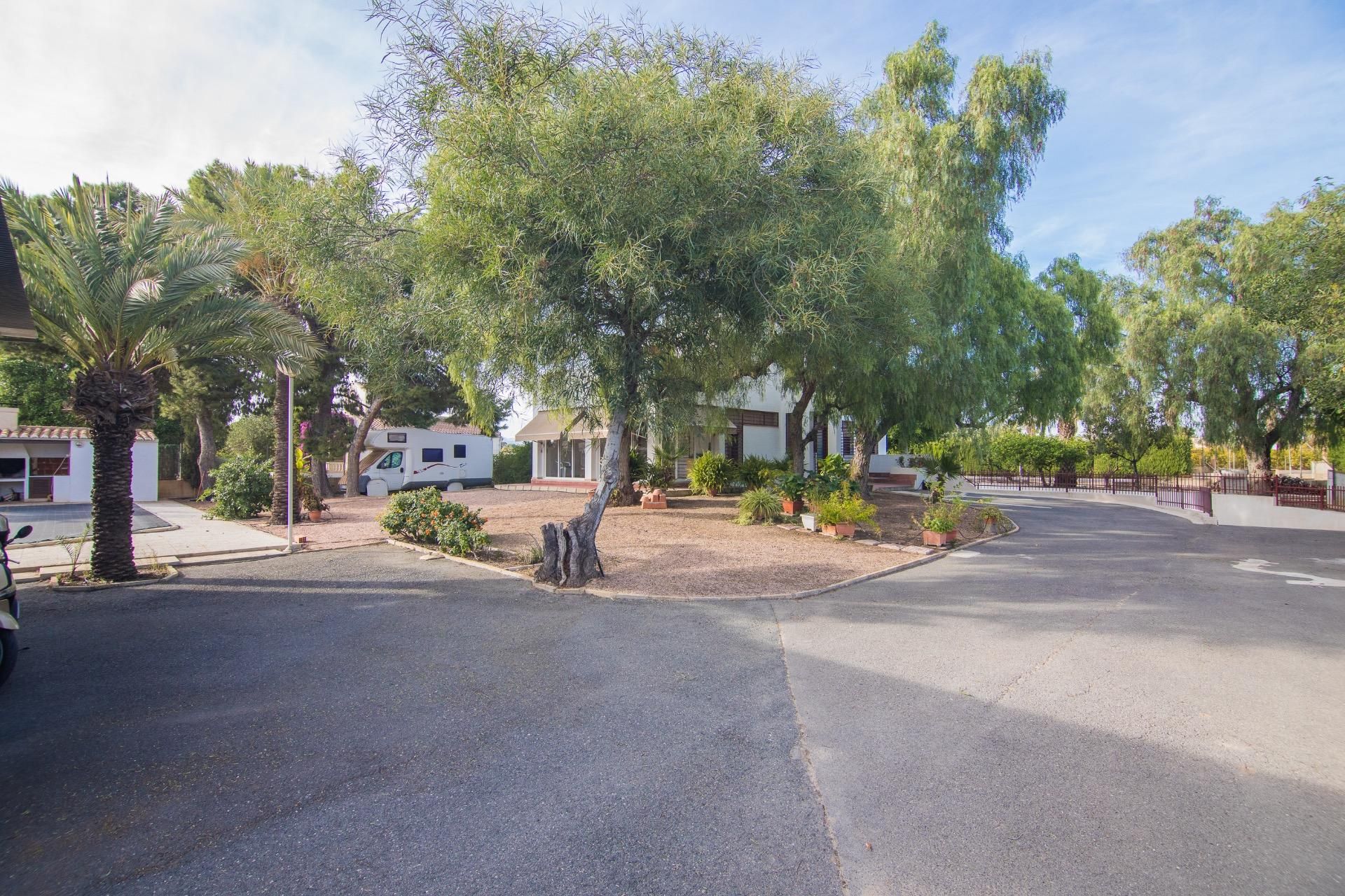 Casa o xalet en venda a Alzabares