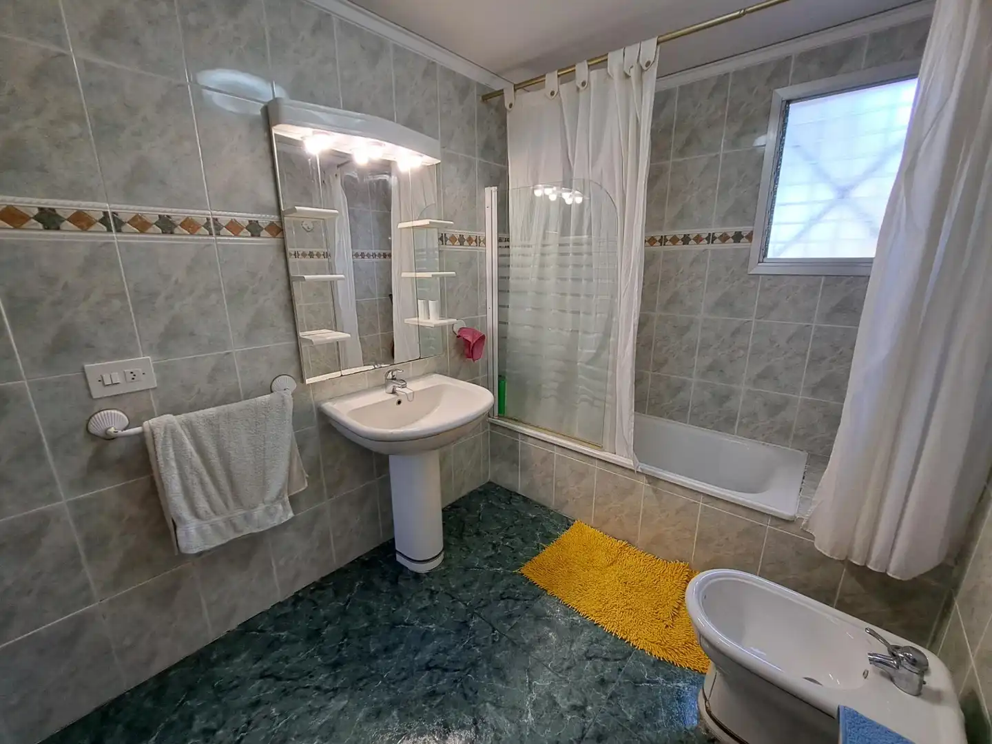 Badezimmer von Haus oder Chalet zum Verkauf in Alzira mit Klimaanlage, Privatgarten und Terrasse
