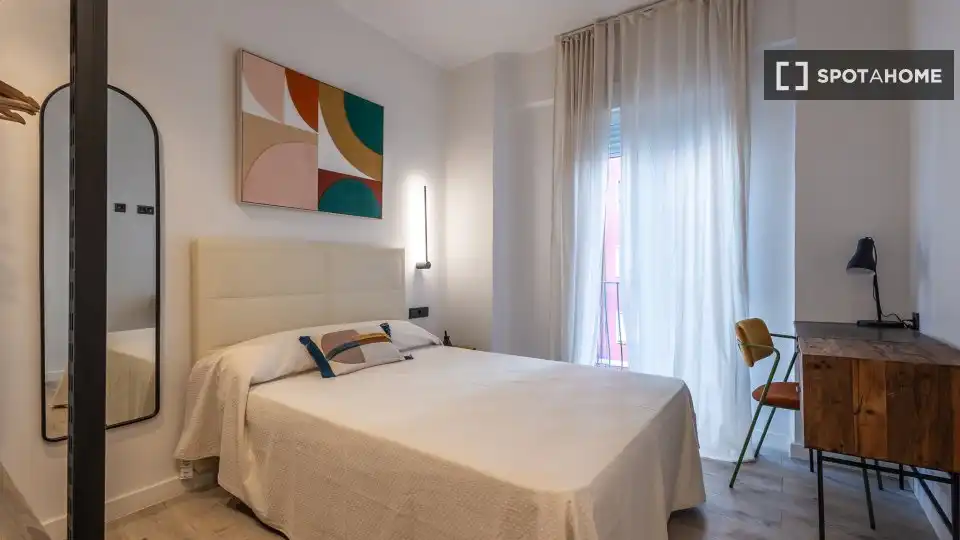 Habitación de Piso de alquiler en Valencia con Aire acondicionado, Calefacción y Amueblado