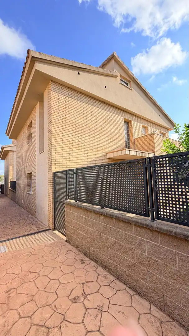 Exterior view of Houses for sale in Vilafortuny - Cap de Sant Pere