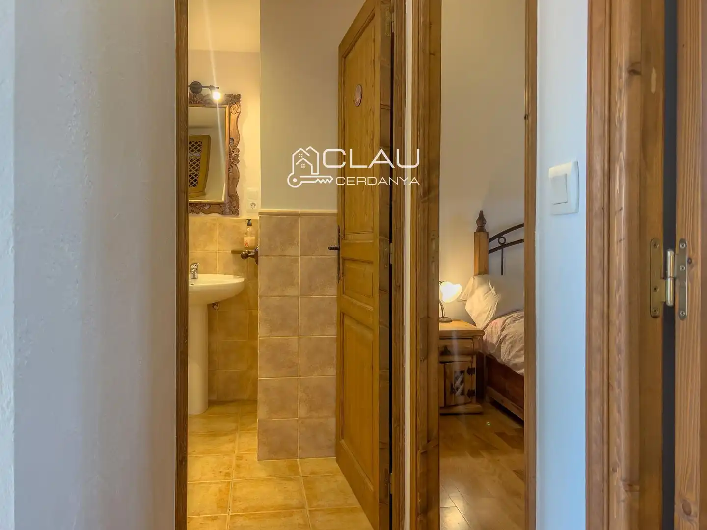 Bathroom of Detached homes for rent in Osséja  with Heating, Private garden and Parquet flooring