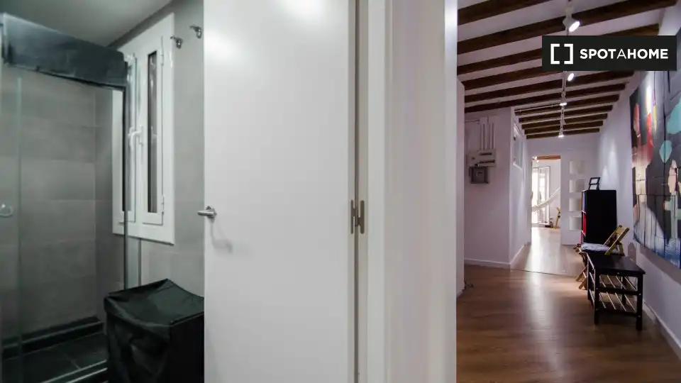 Flat with terrace to rent in Ciutat Vella, imagen 14