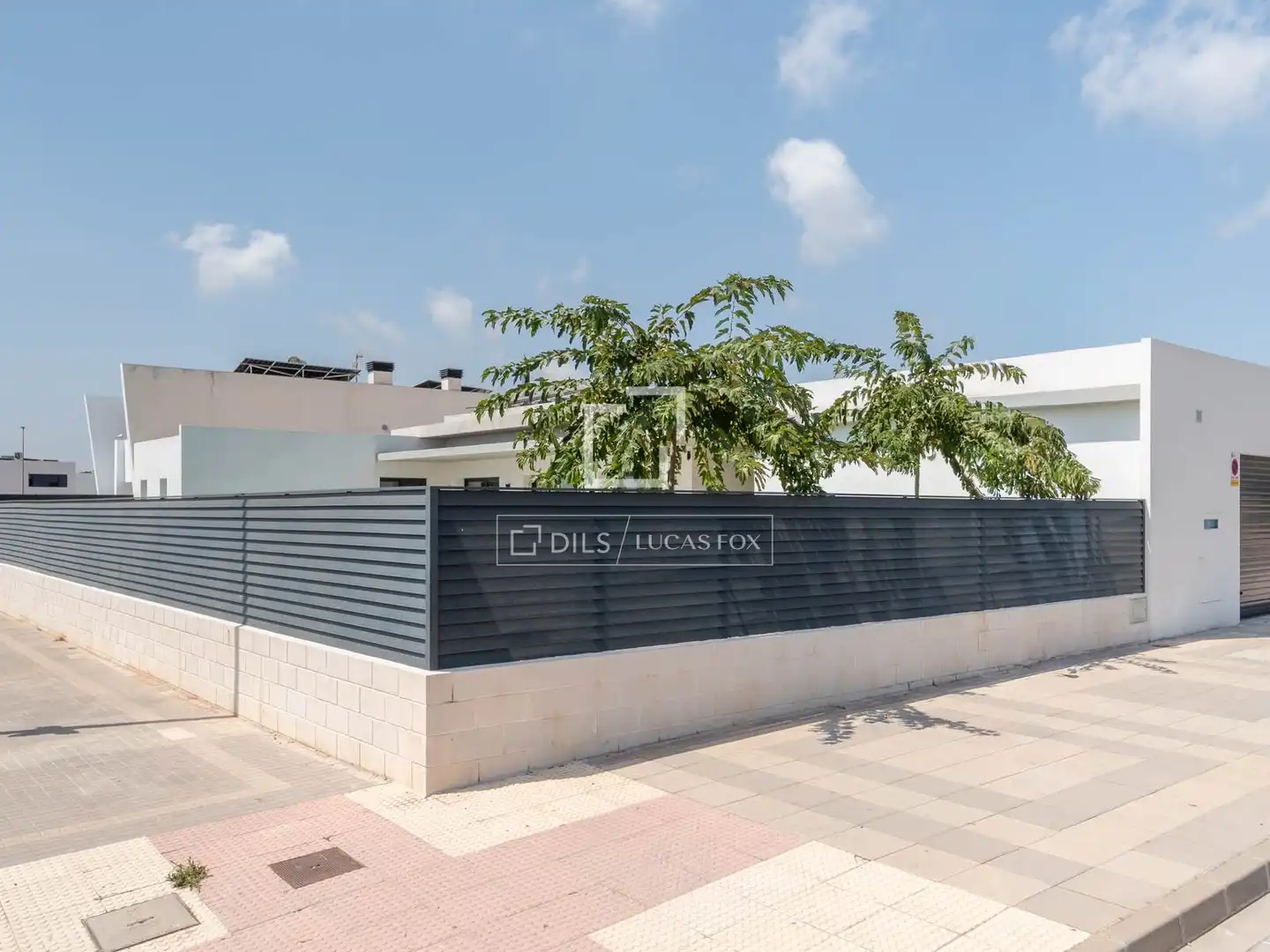 Vista exterior de Casa o xalet en venda en Burriana / Borriana amb Aire condicionat, Jardí privat i Traster