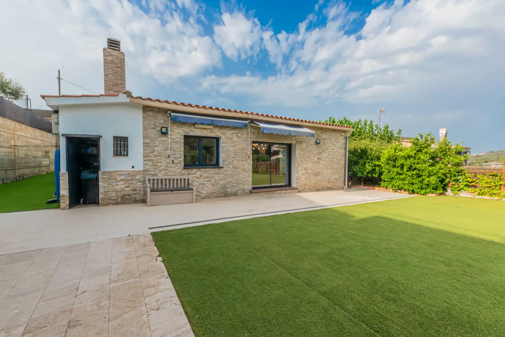 Jardí de Casa o xalet en venda en Terrassa amb Aire condicionat, Calefacció i Jardí privat