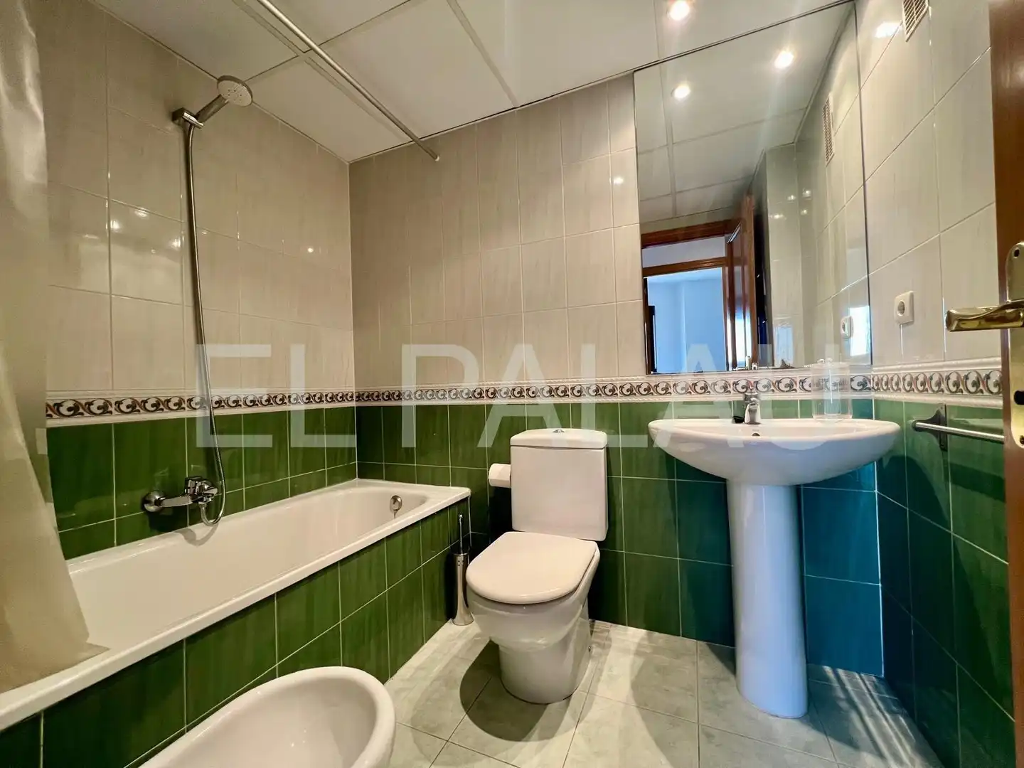 Piso de alquiler en Barrio de Benicalap