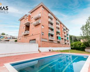 Piscina de Planta baixa en venda en Vallirana amb Terrassa i Balcó