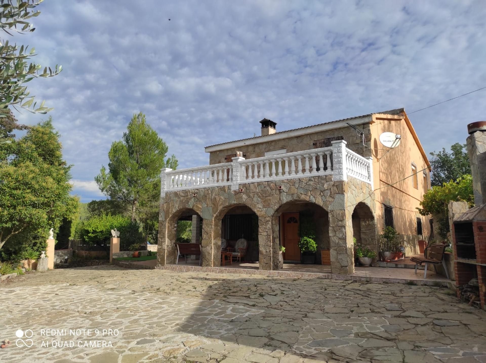 Vista exterior de Casa o xalet de lloguer en El Pont de Vilomara i Rocafort amb Calefacció