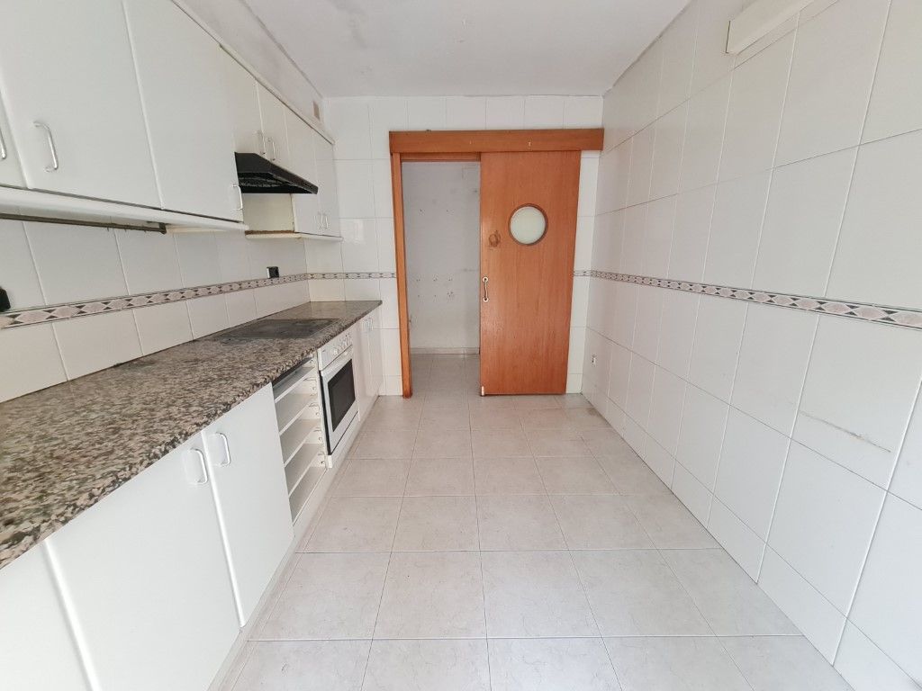 Kitchen of Flat for sale in Salt